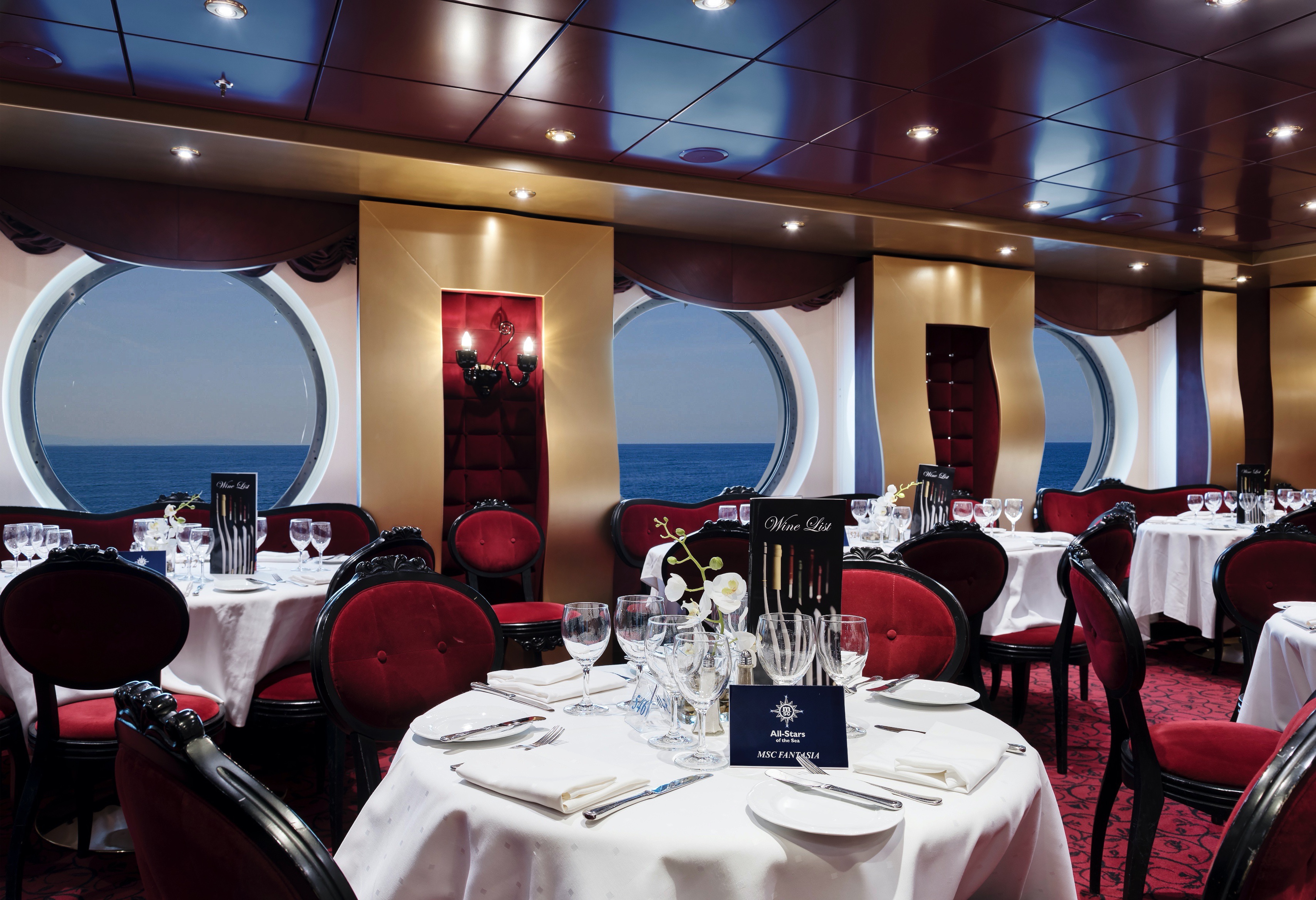 MSC Fantasia - Red Velvet Restaurant